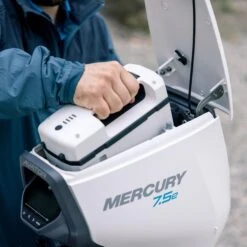 Mercury 750W Remote Electric Outboard Motor - Avator 7.5e - 2024 17 Mercury 750W Remote Electric Outboard Motor - Avator 7.5e - 2024 -Sports Store 35 hp tiller electric outboard motor avator 75e white 15 10