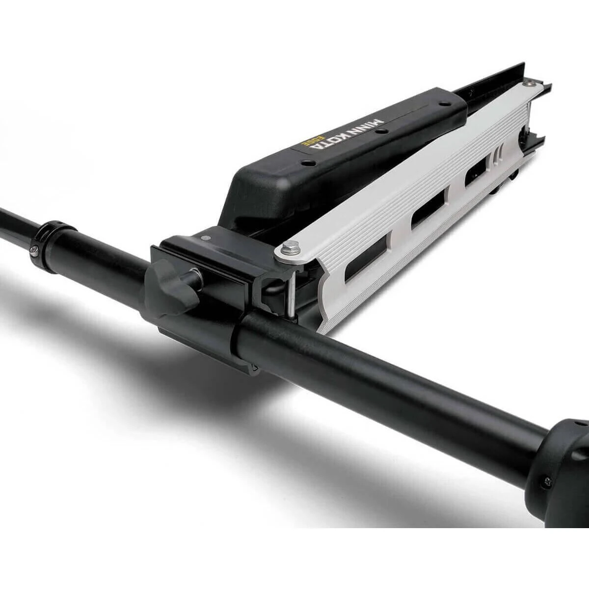 Minn Kota Edge Freshwater Trolling Motor With Foot Pedal & MKP-32 Propeller 3 Minn Kota Edge Freshwater Trolling Motor With Foot Pedal & MKP-32 Propeller - Image 3